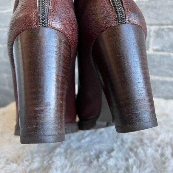 Stuart Weitzman Mackinac Leather Booties Size 8.5 - Picture 8 of 11
